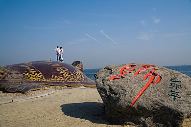 金银1—5免费版美国：冒险之旅：免费游戏新亮点来袭-3