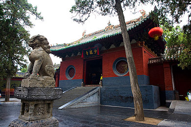 app下载.免费：揭秘免费“黄色软件”，风险隐患知多少-2