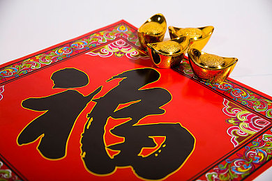 未满十八岁请备好纸巾的歌词：青春泪，魔幻世界动人心弦-3